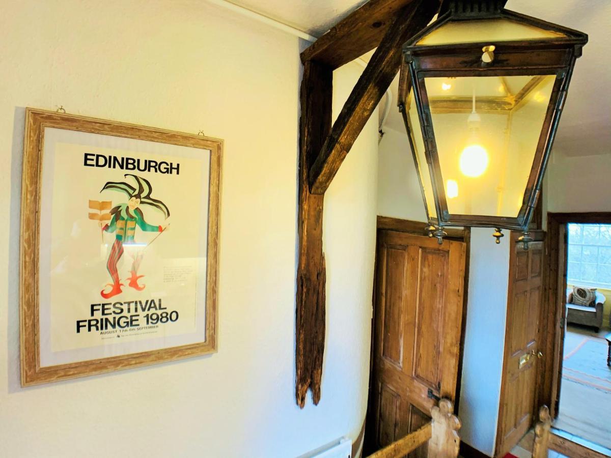 Appartement F2 Charming Centre Full Of Character *